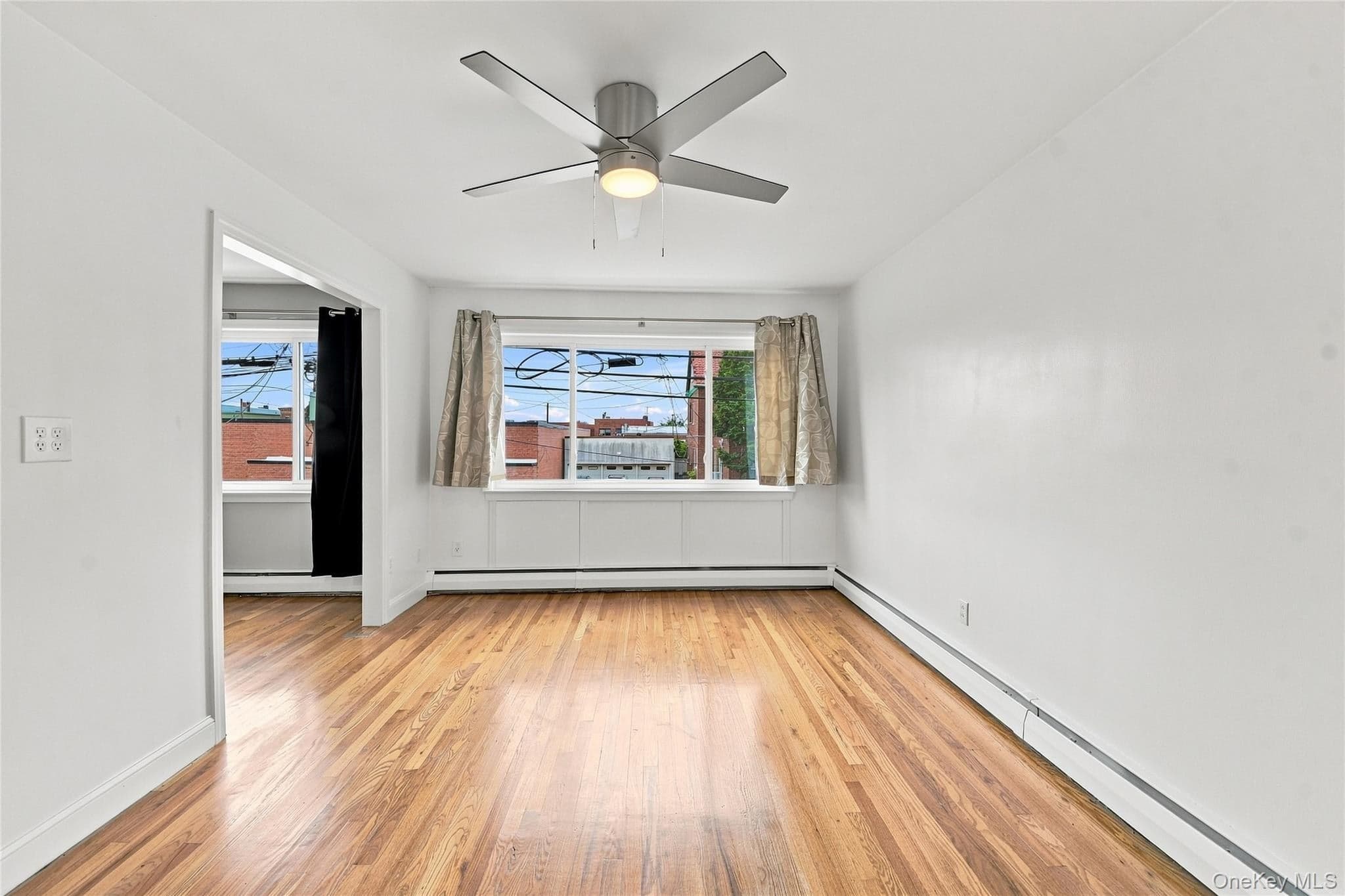 1812 Fowler Avenue Unit: 2 thumbnail 6
