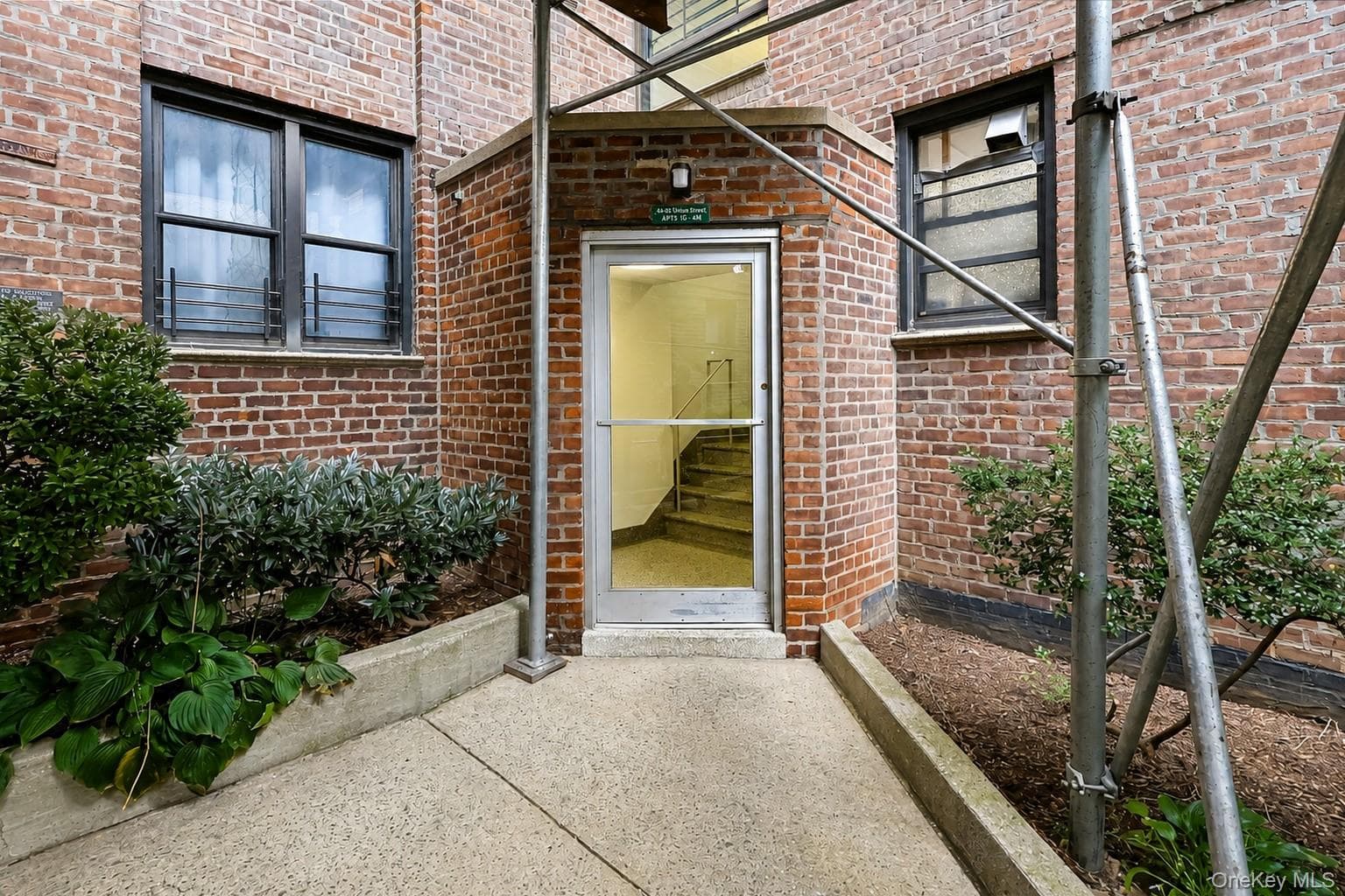 43-40 Union Street Unit: 4M thumbnail 2