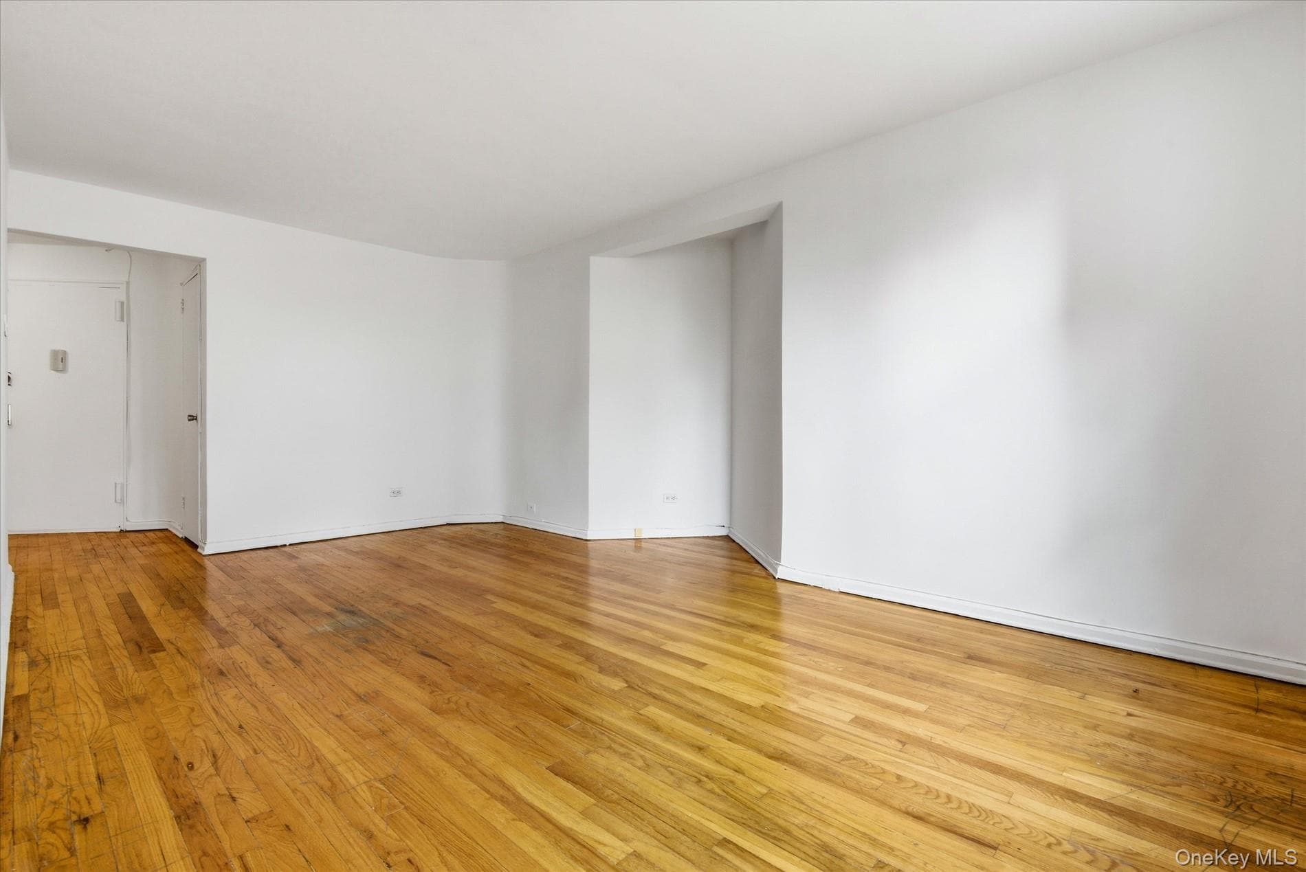 60-11 Broadway Unit: 4N thumbnail 4