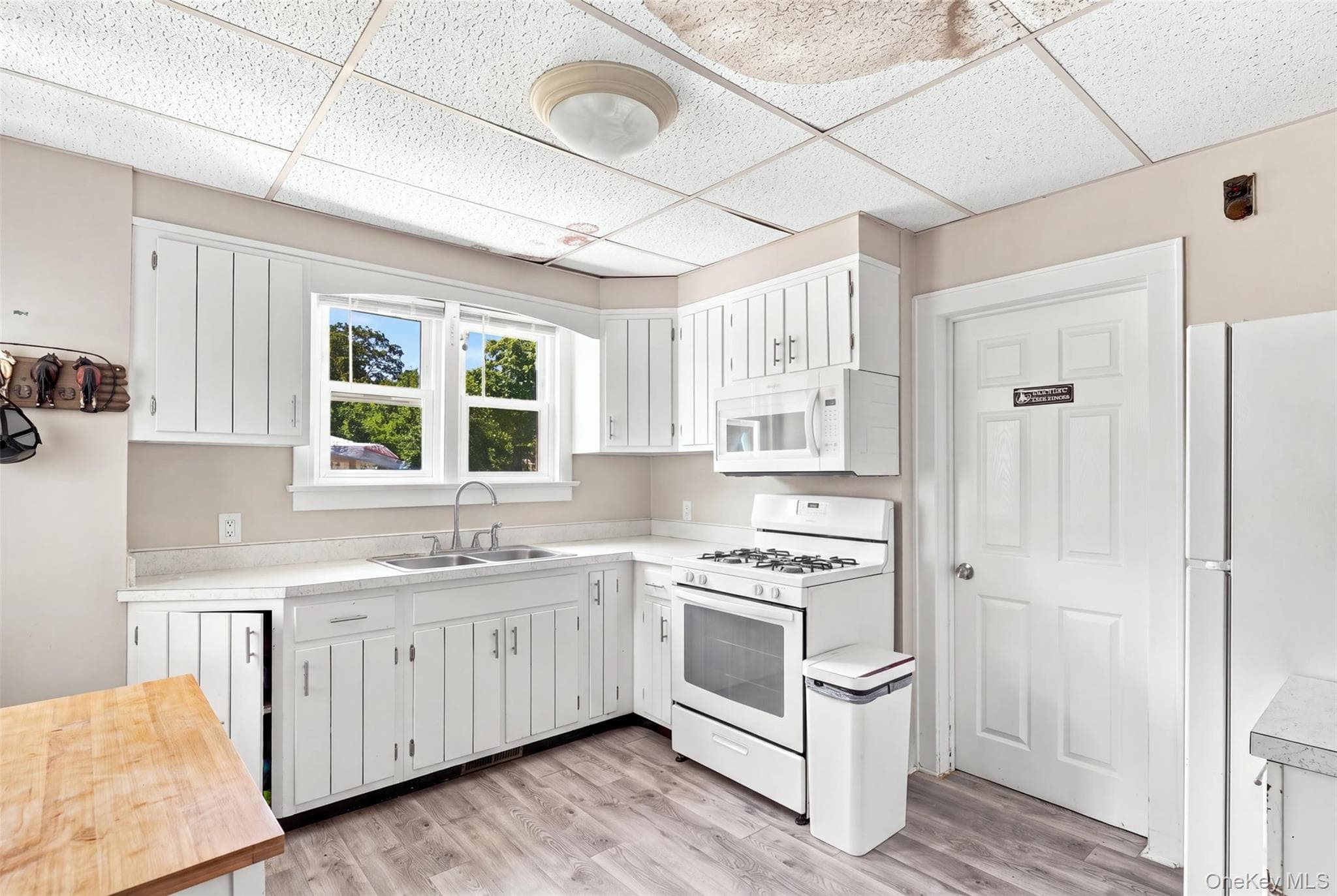 116 E Cedar Street thumbnail 10