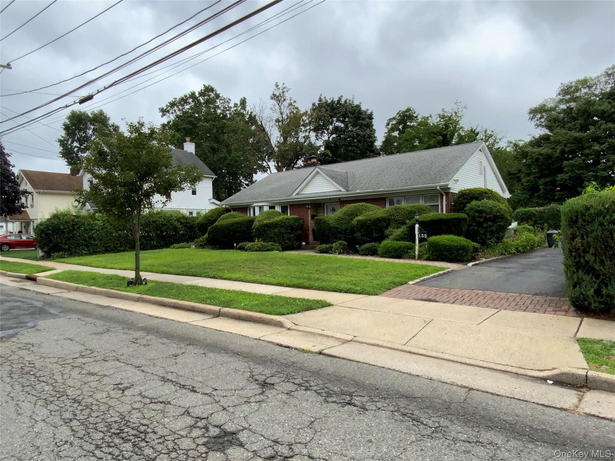 155 Fairview Boulevard thumbnail 2