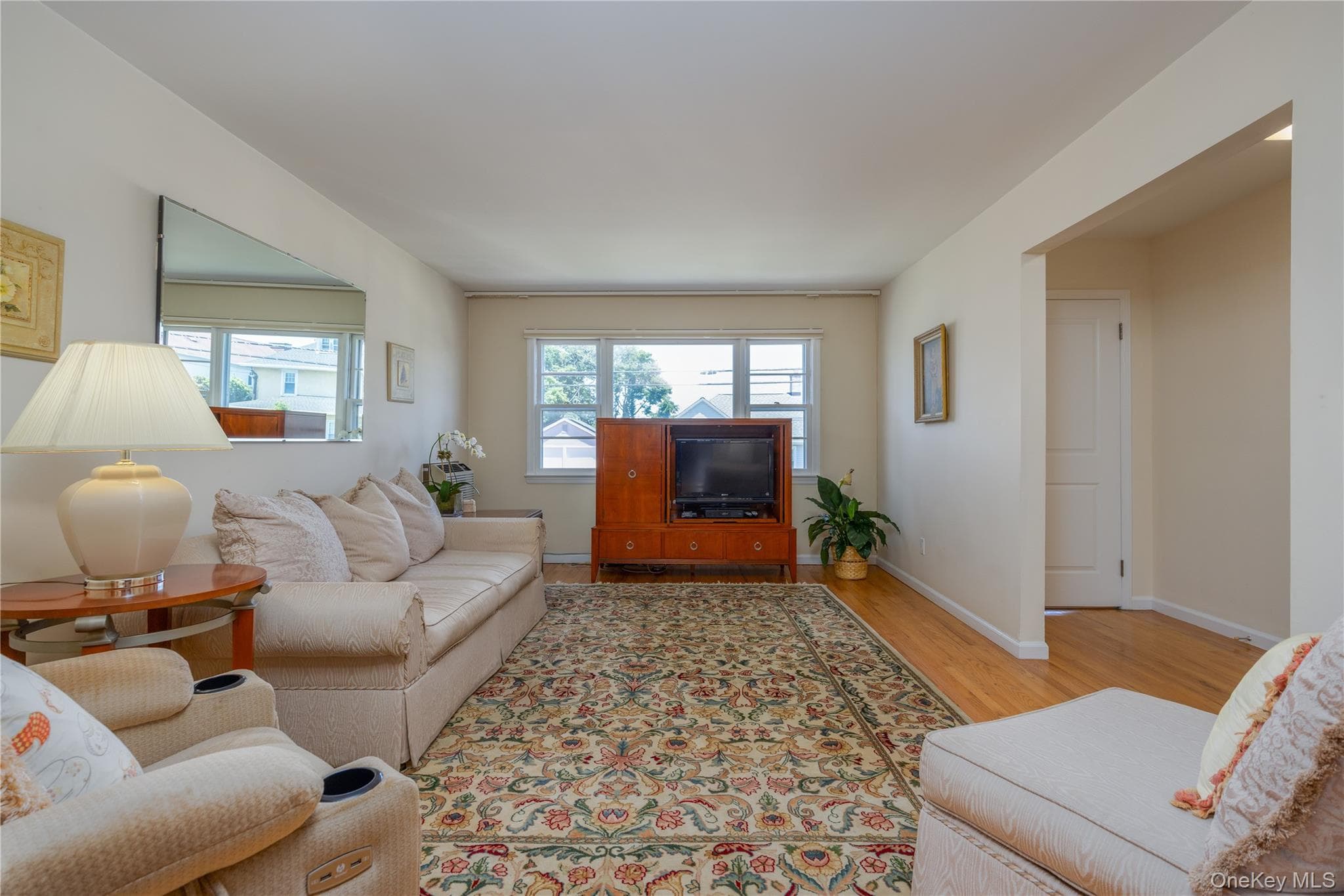 28 Hall Avenue thumbnail 4