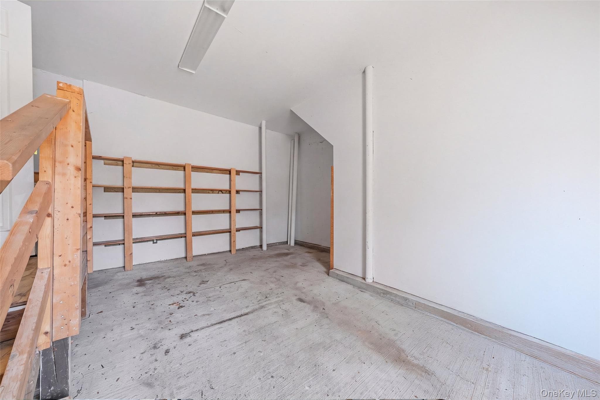 273 Windsor Highway thumbnail 16