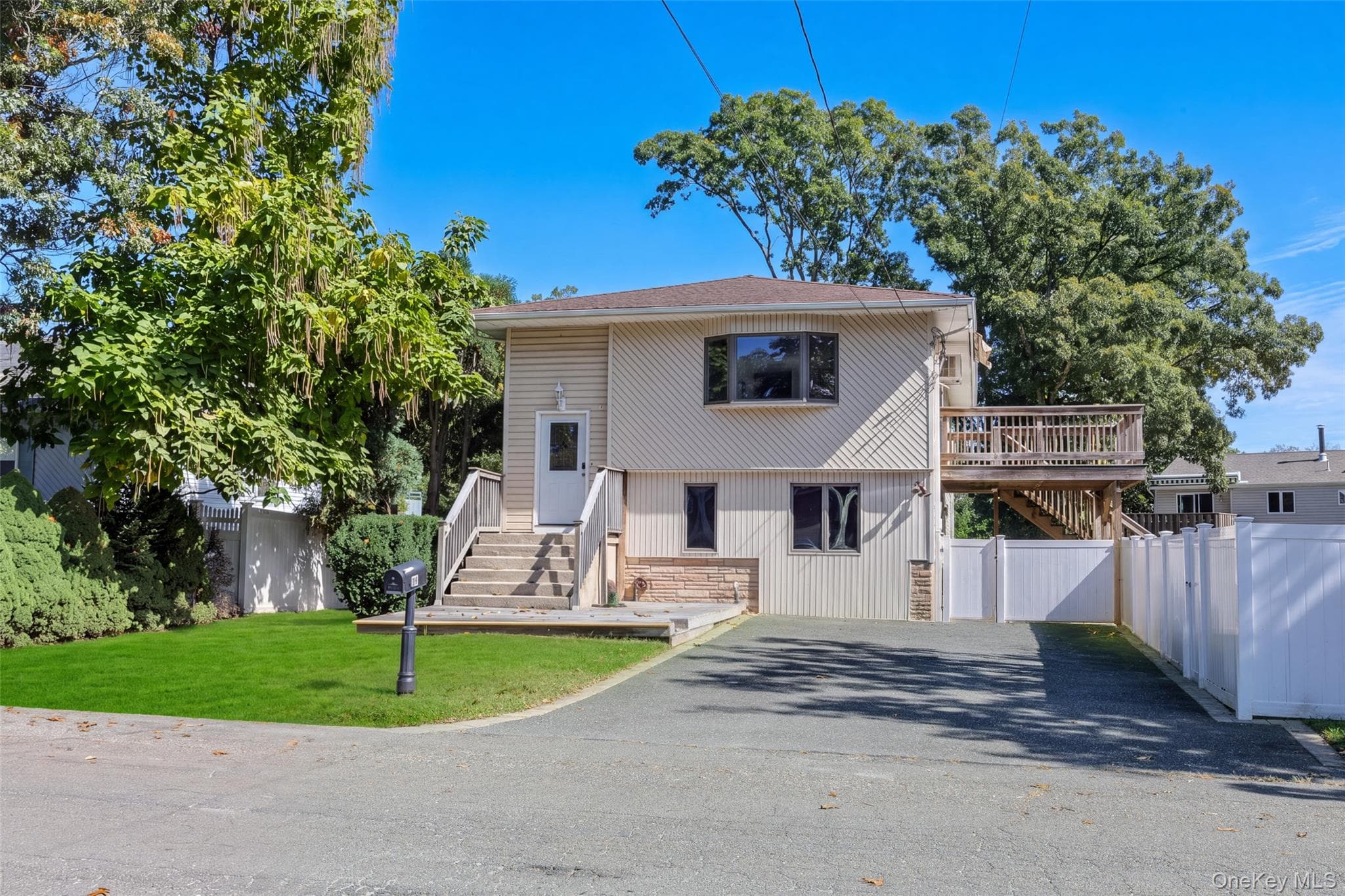 41 Powell Avenue thumbnail 3