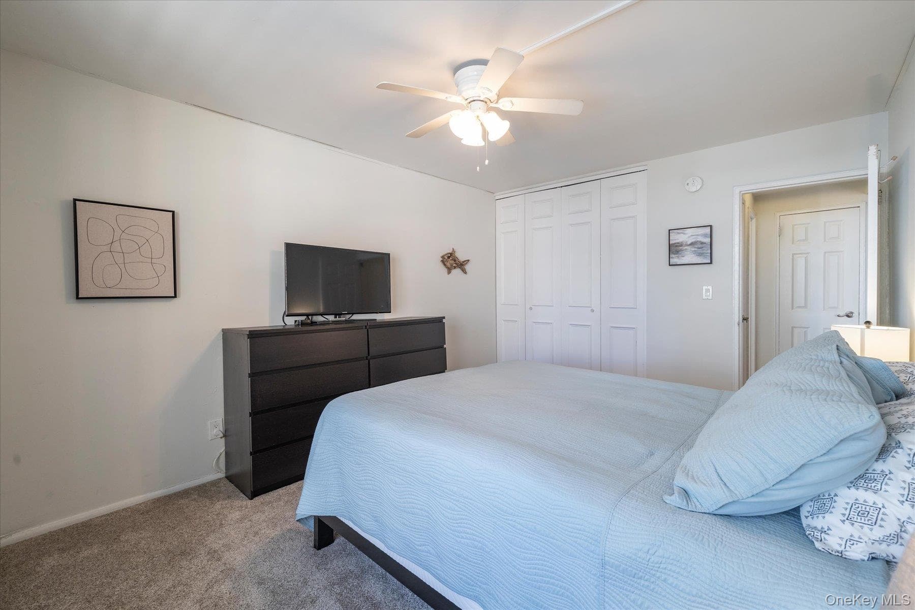 410 E Broadway Unit: 4C thumbnail 11