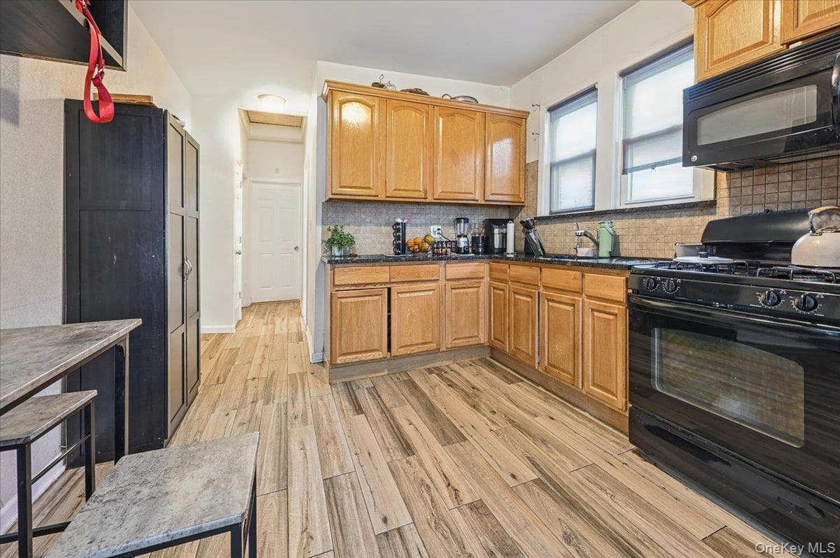 1065 Stell Place thumbnail 10