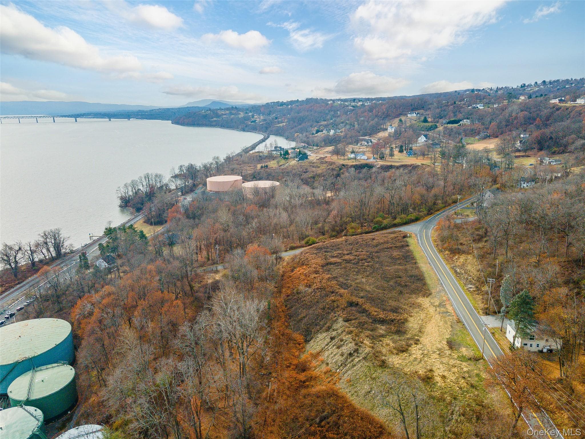 Oak St & River Rd Road thumbnail 8