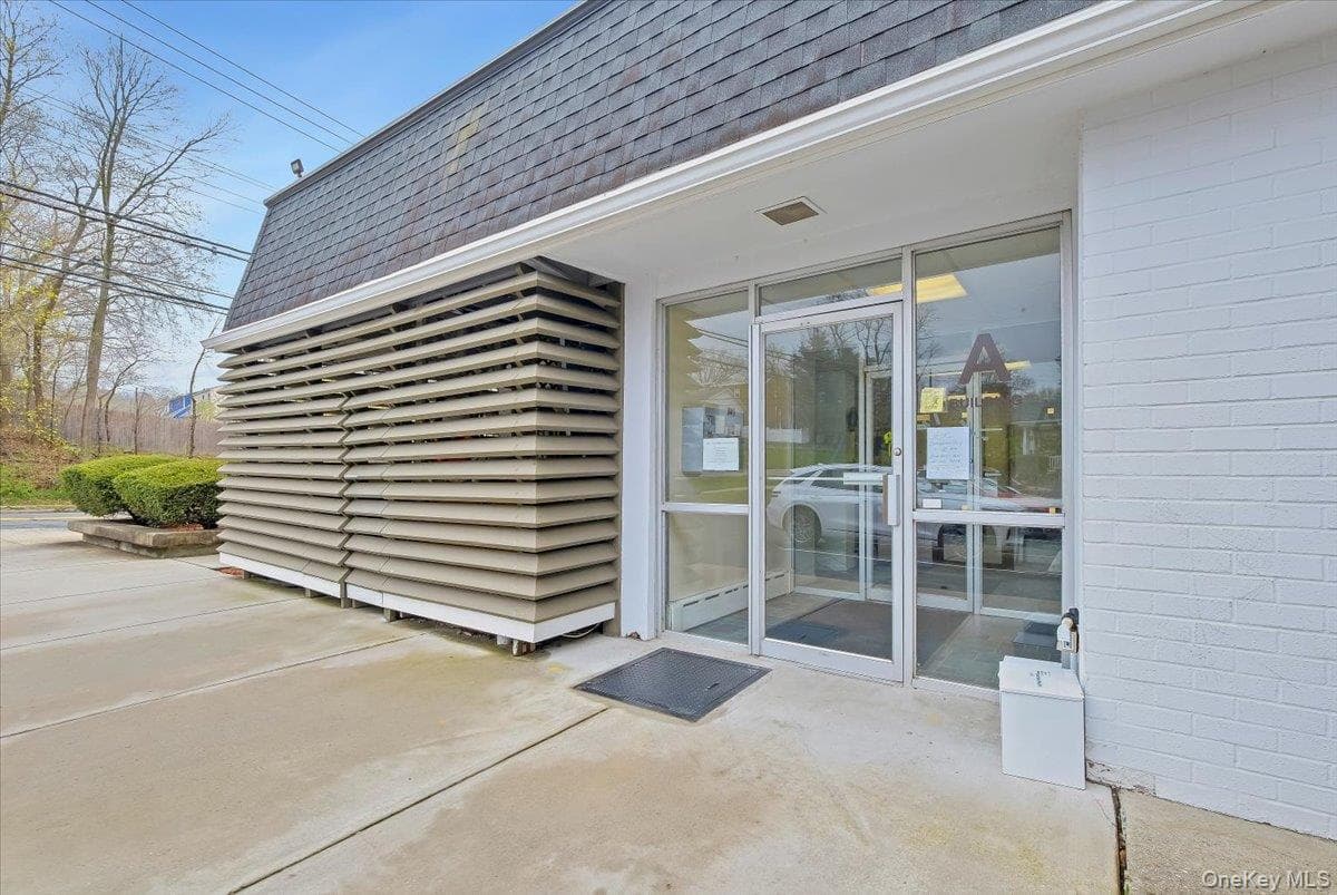100 S Highland Ave thumbnail 2