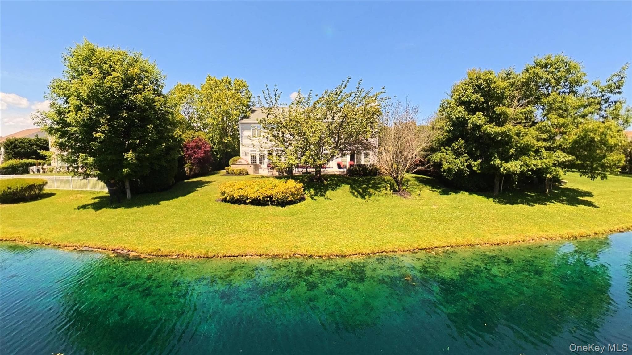 38 Hamlet Woods Drive thumbnail 3