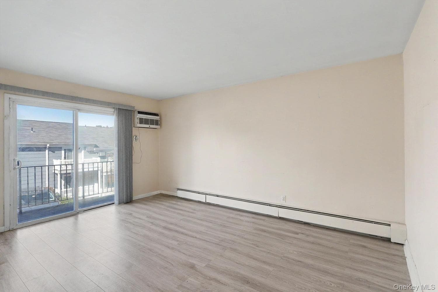 280 Parkside Drive thumbnail 15