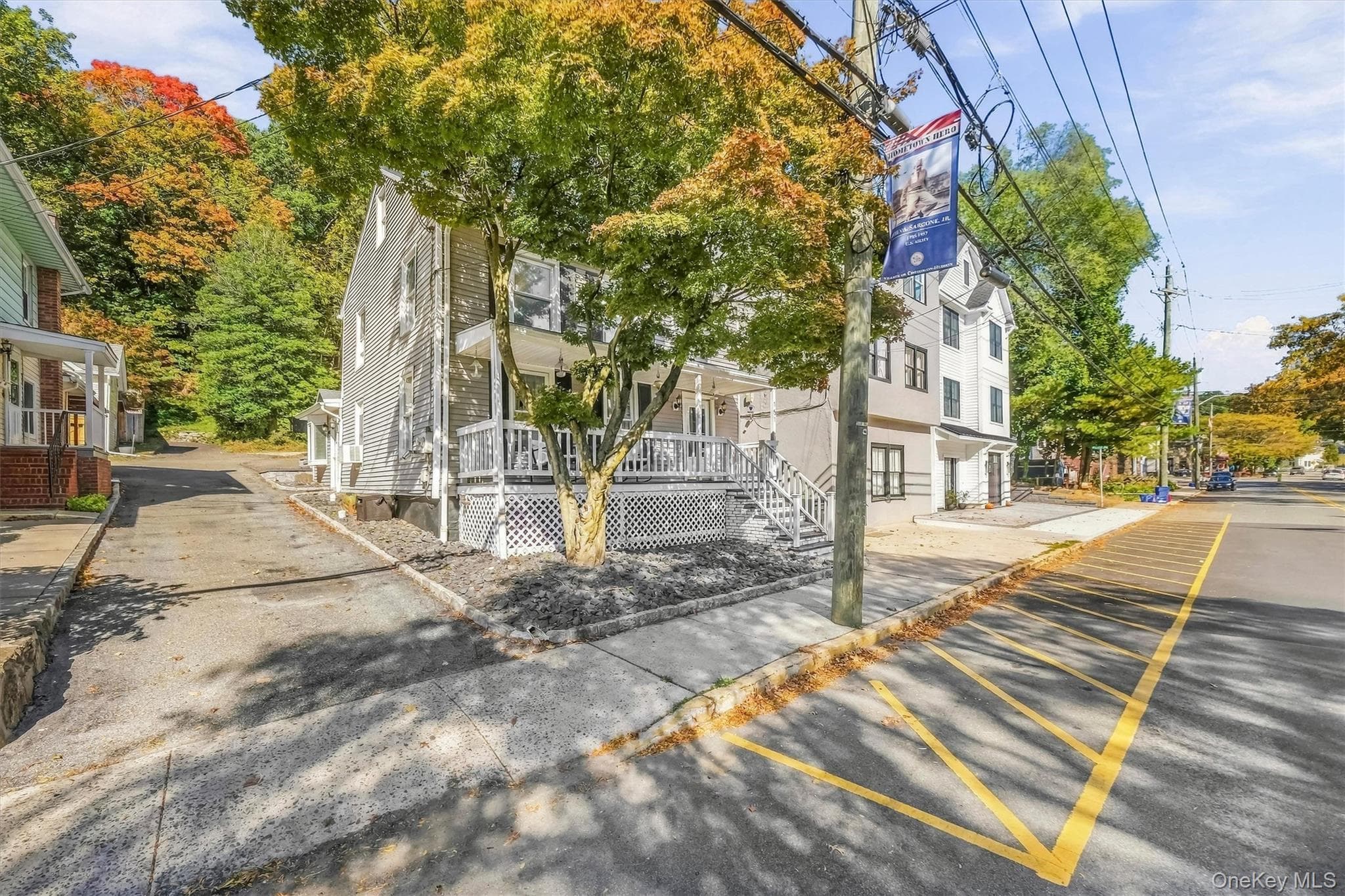 151 Grand Street thumbnail 3