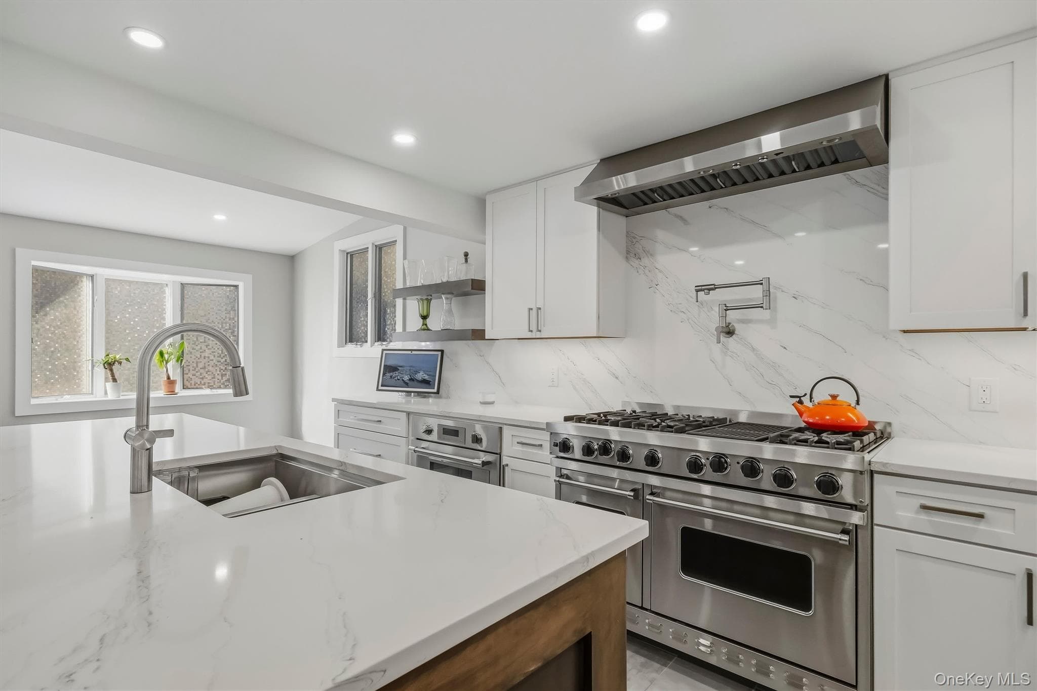 151 Grand Street thumbnail 18