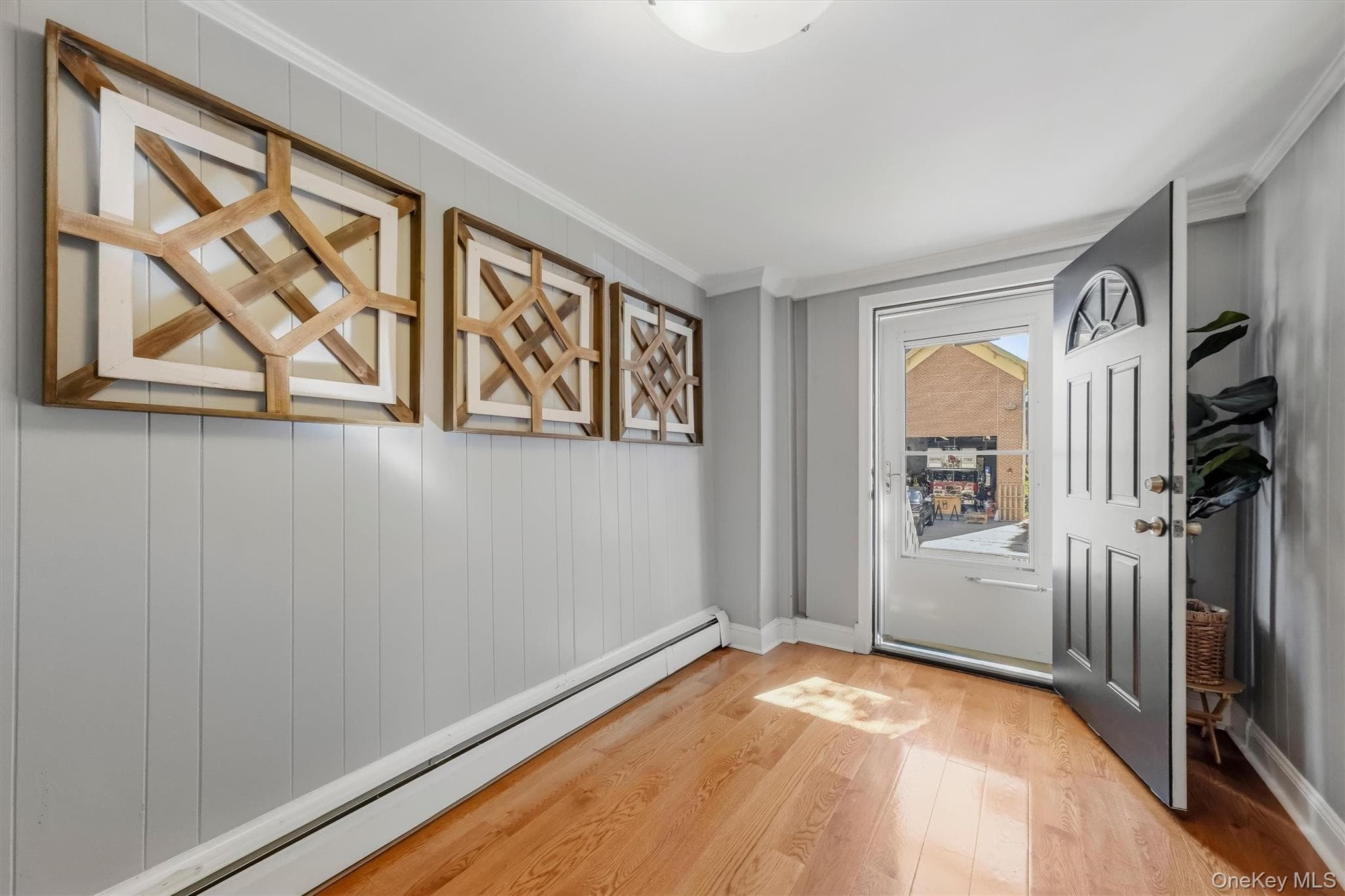 151 Grand Street thumbnail 7
