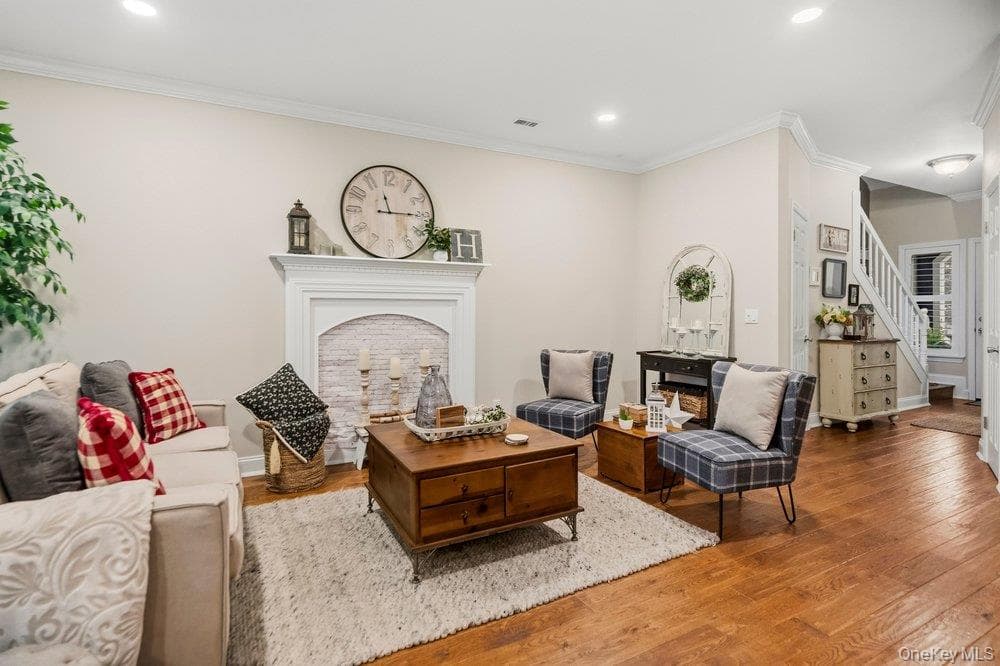 840 Birchwood Park Drive thumbnail 10