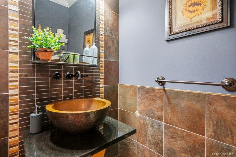 840 Birchwood Park Drive thumbnail 16