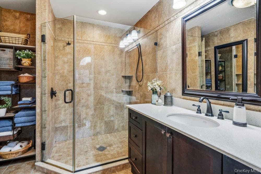 840 Birchwood Park Drive thumbnail 19