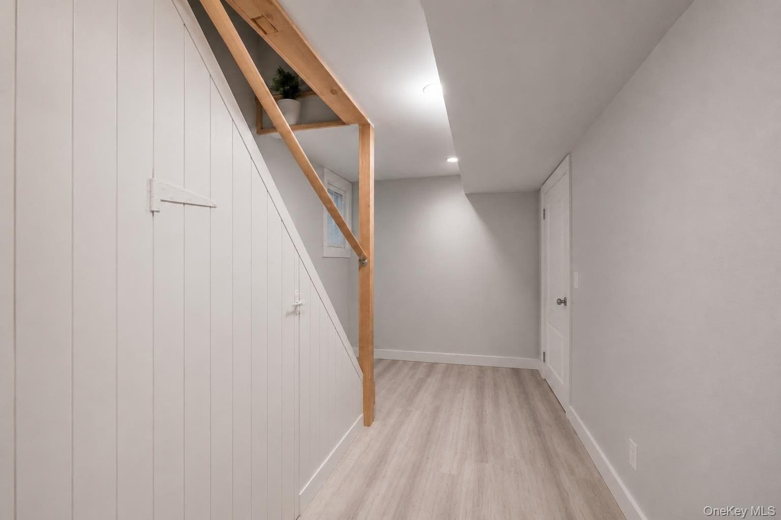 6103 Maspeth Avenue thumbnail 10