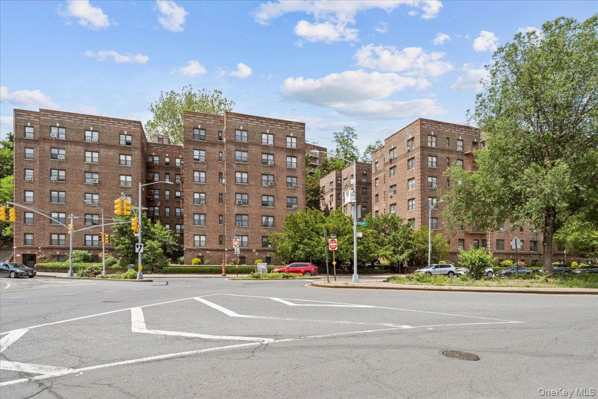 3015 Riverdale Avenue Unit: 4E, Bronx