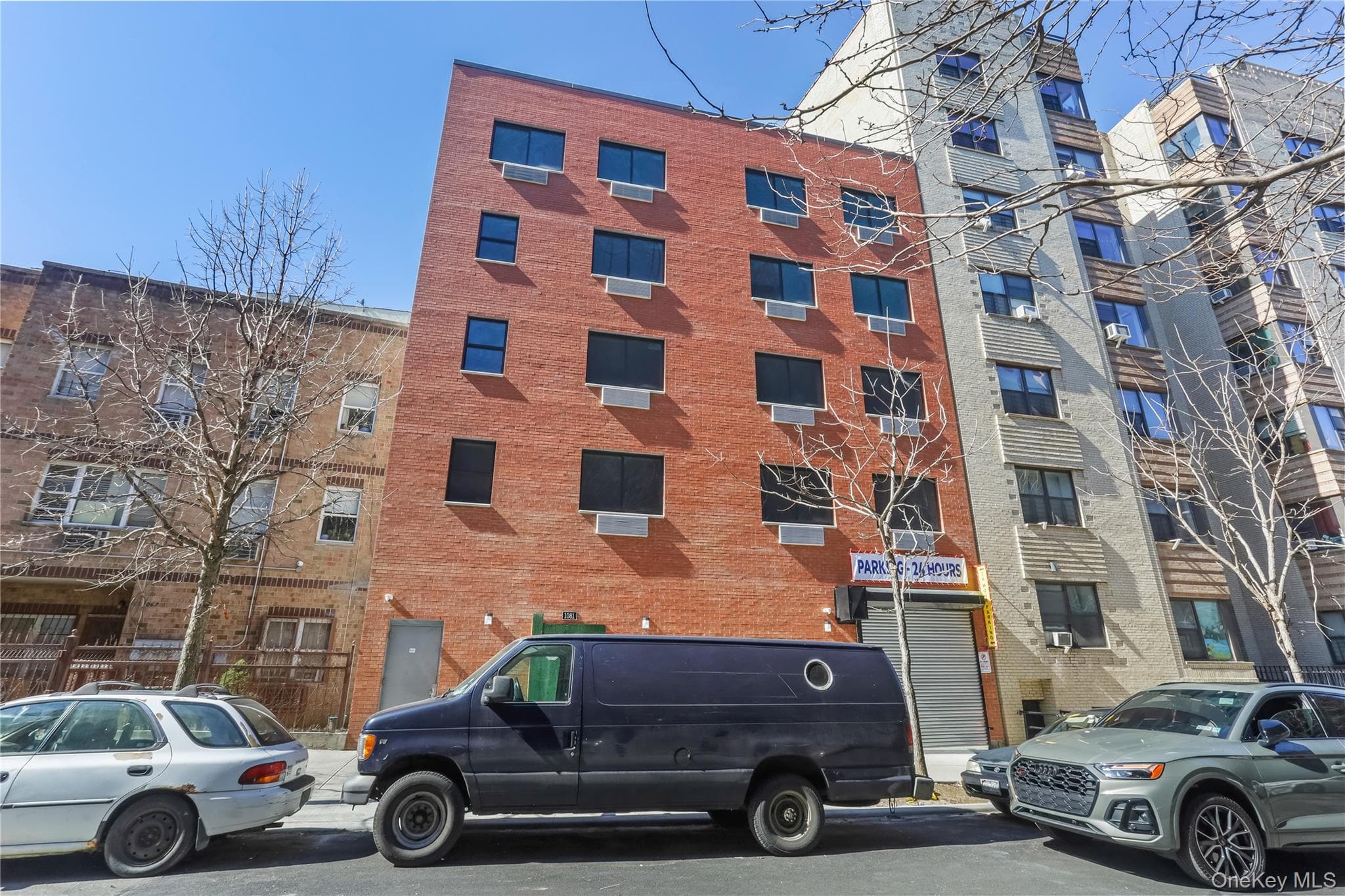 1081 Anderson Ave thumbnail 2