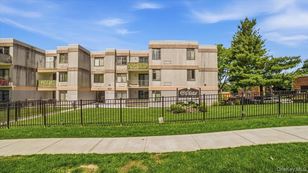 421 N Broadway Unit: 28 thumbnail 18