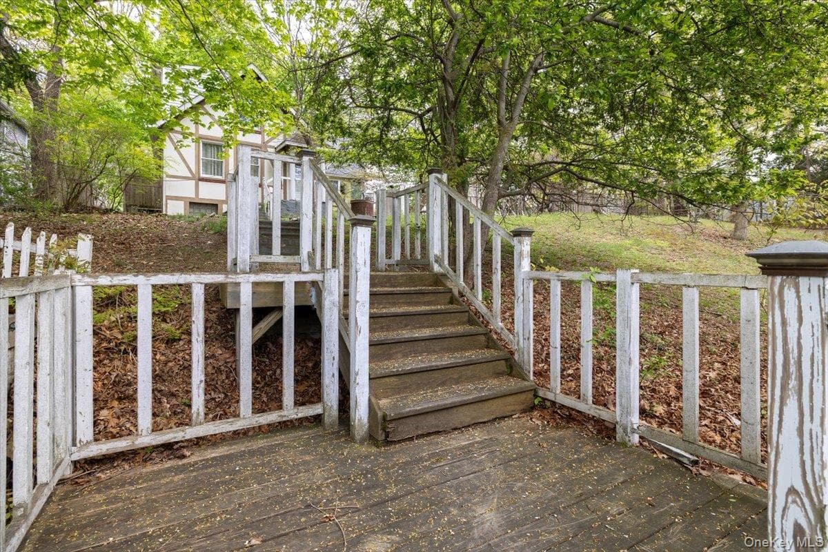 7 Amagansett Drive thumbnail 26