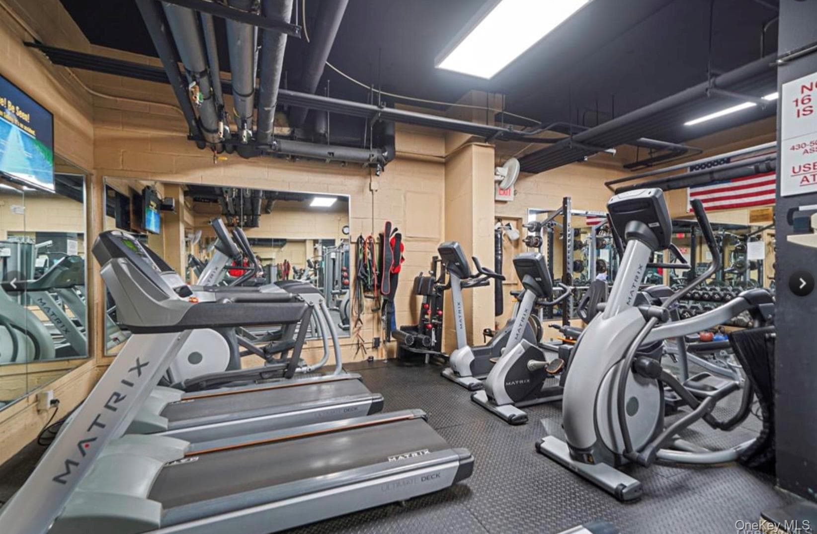 450 Shore Road RD Unit: 1E thumbnail 4