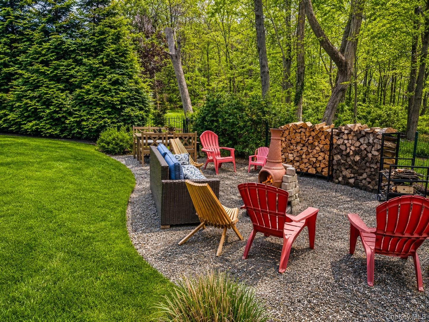 468 W Clarkstown Road thumbnail 21