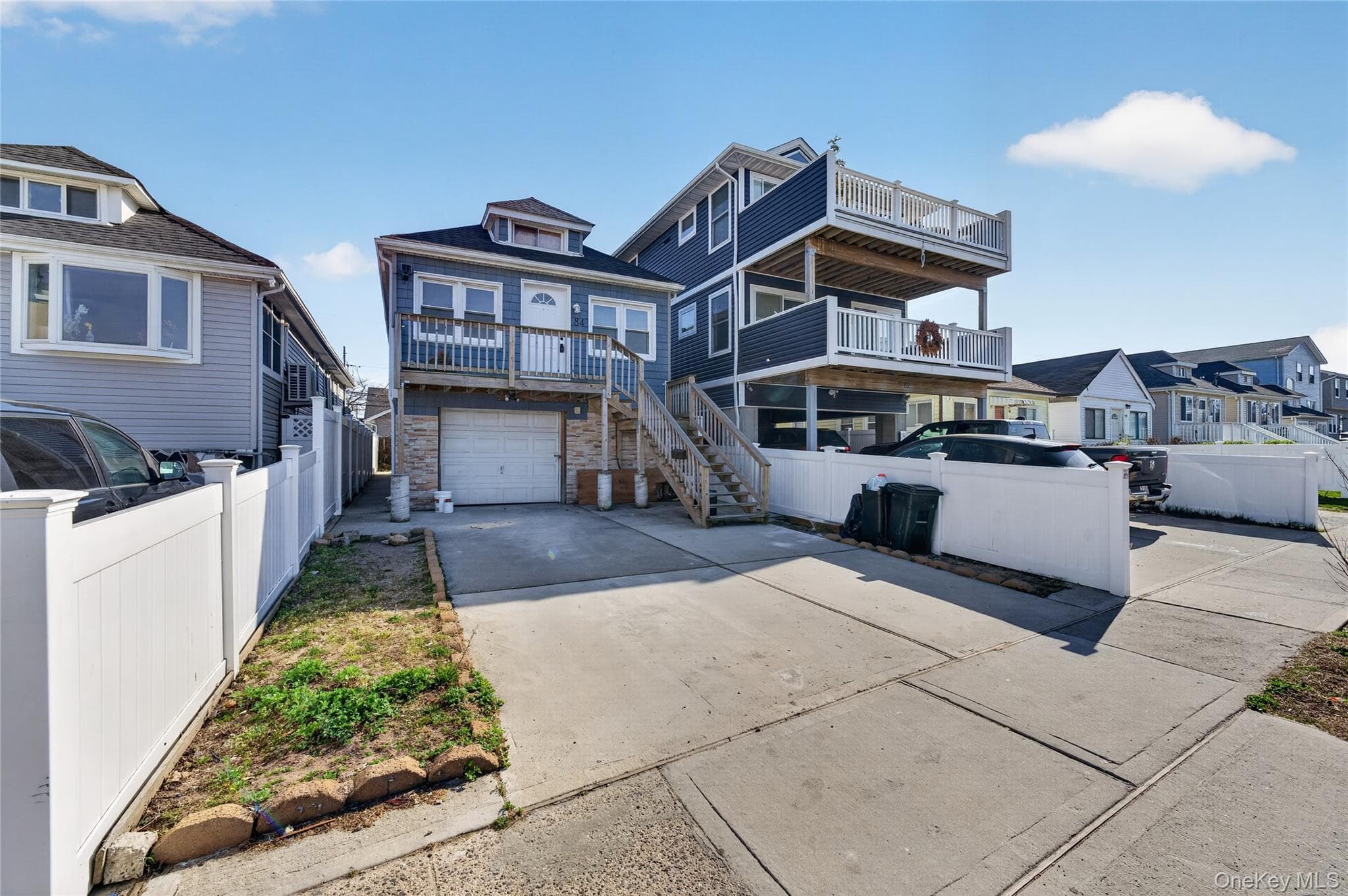 84 E Pine Street, Long Beach