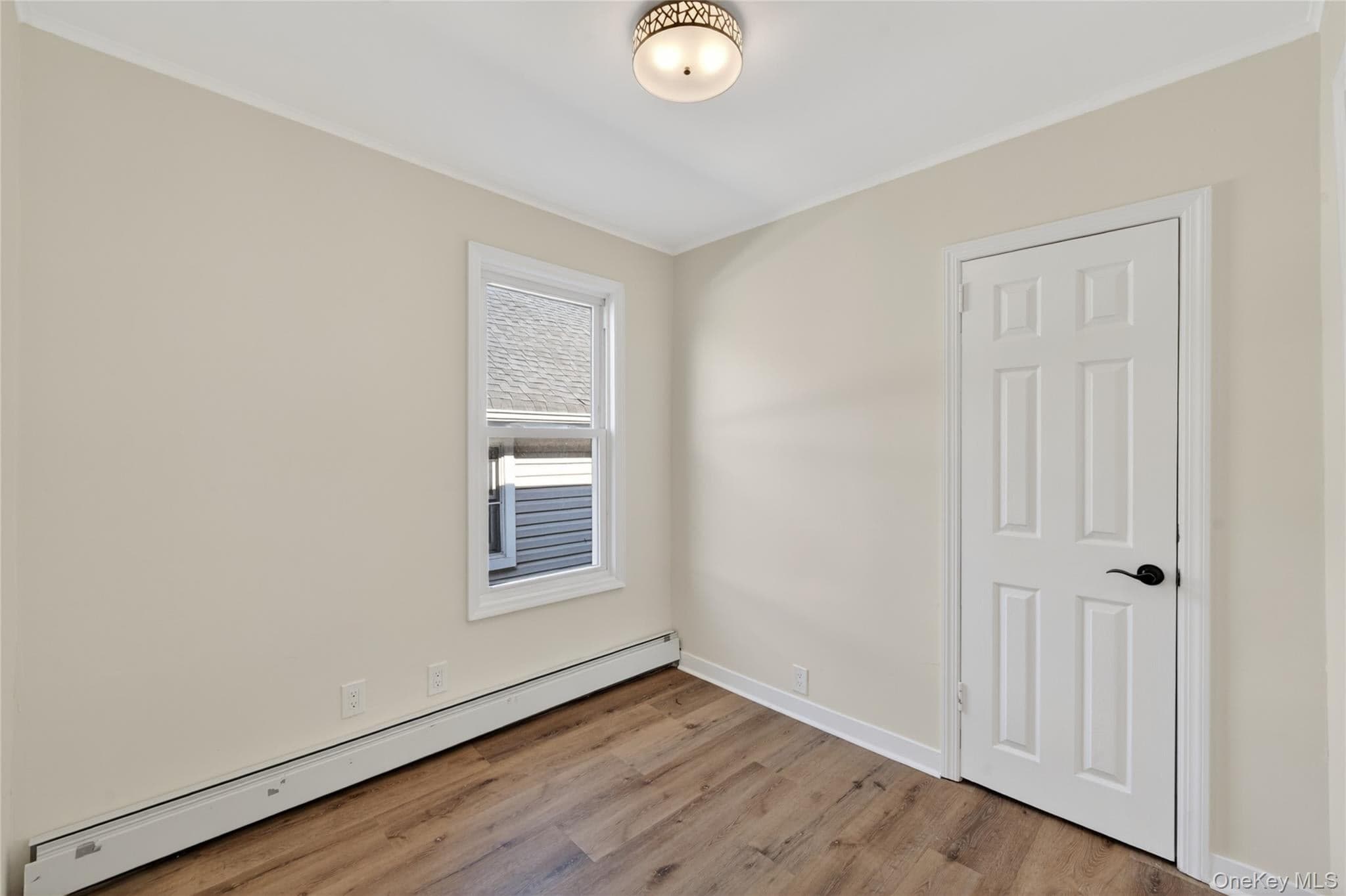 84 E Pine Street thumbnail 15