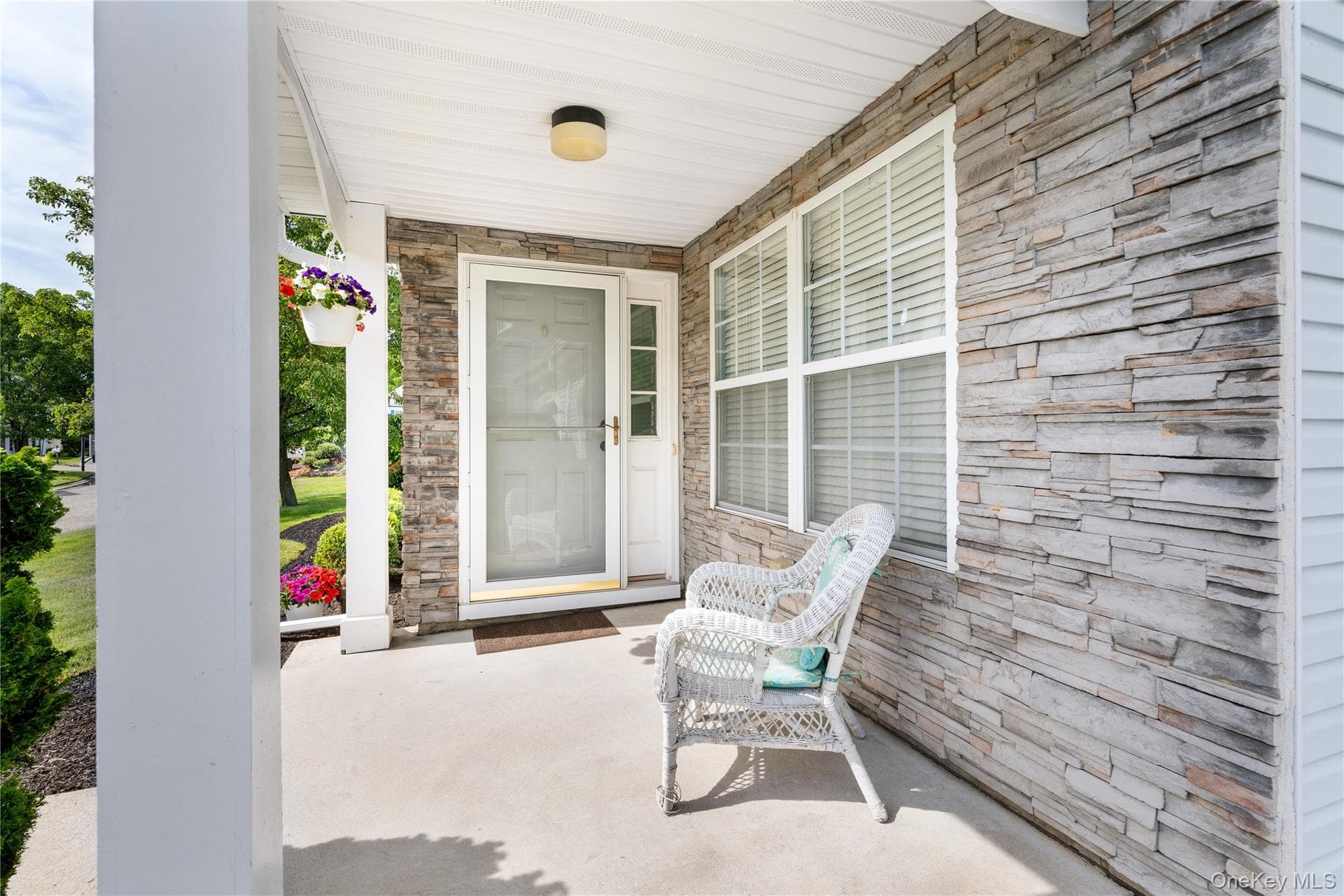 5 Robert Lane Unit: 5 thumbnail 29