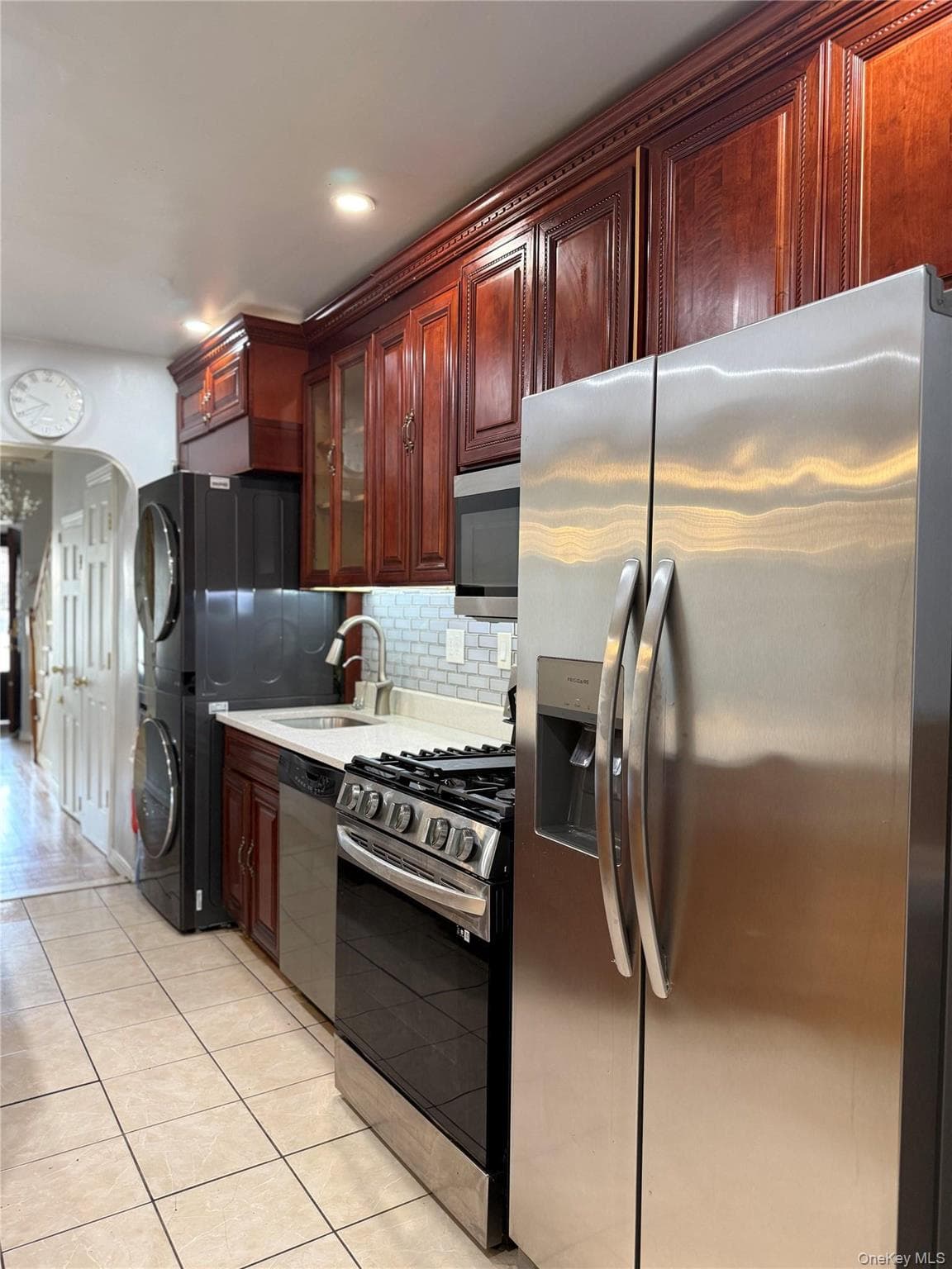 2944 Lurting Avenue thumbnail 3