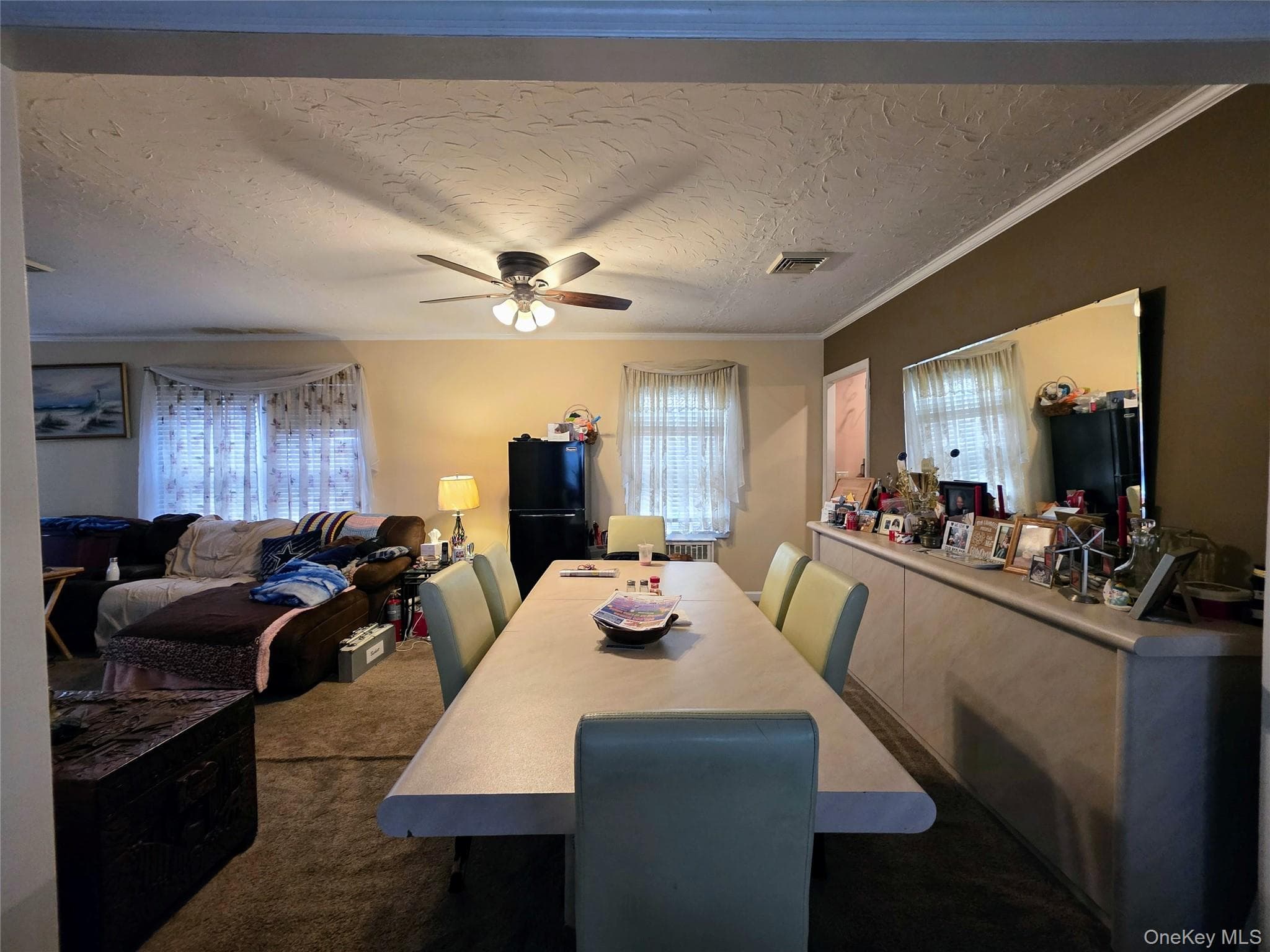 354 E Beech Street thumbnail 4
