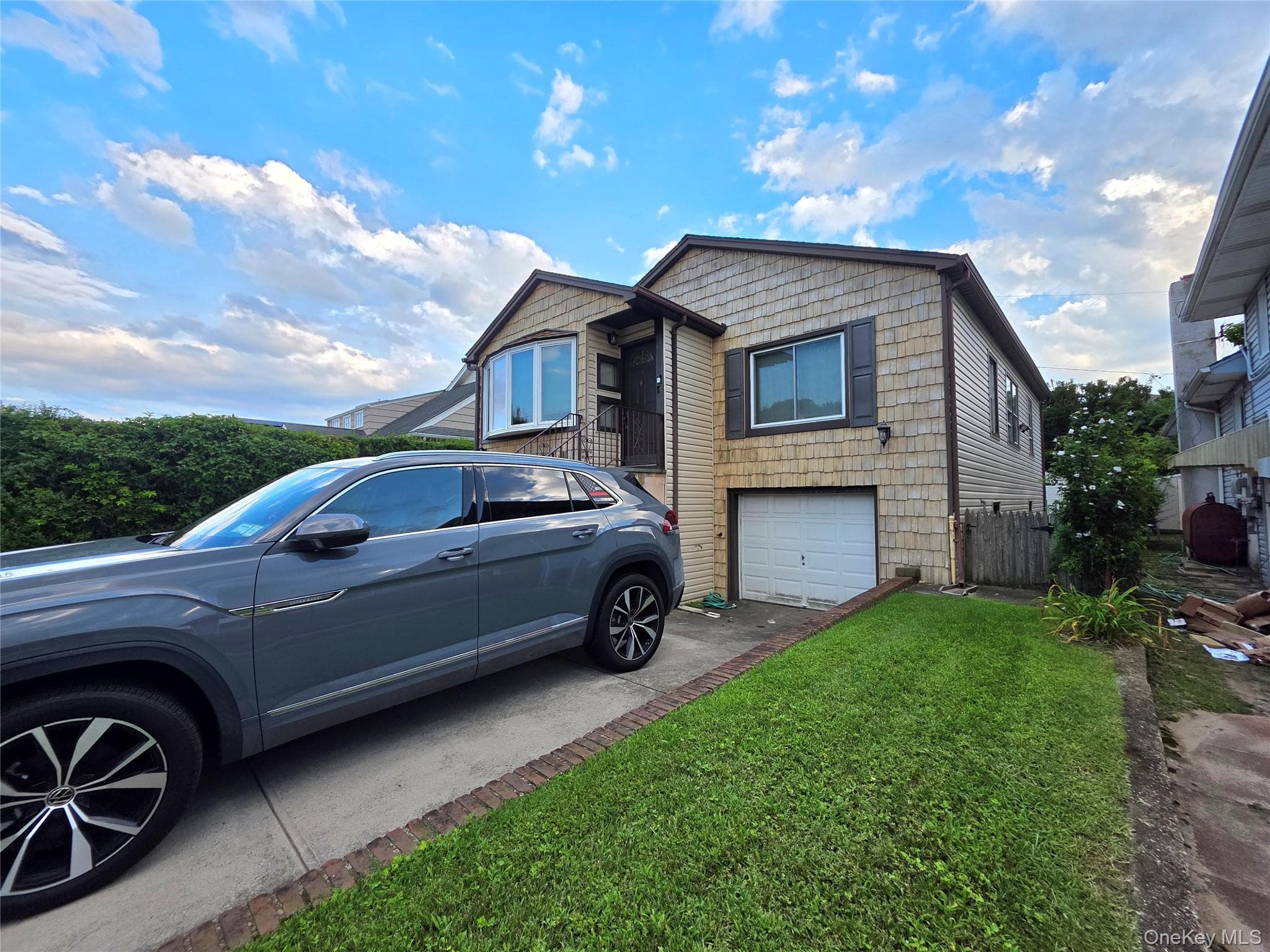 354 E Beech Street thumbnail 14