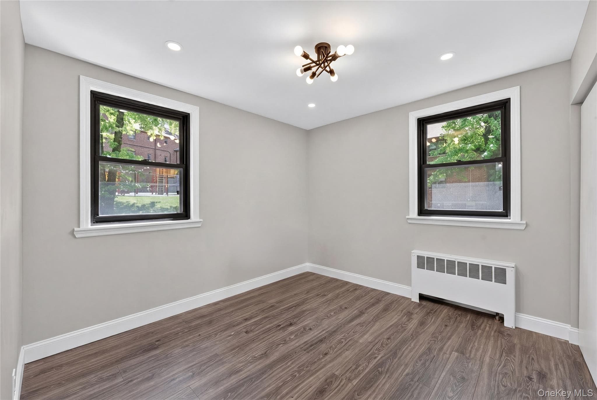 56-21 Douglastion Parkway Unit: Upper thumbnail 11