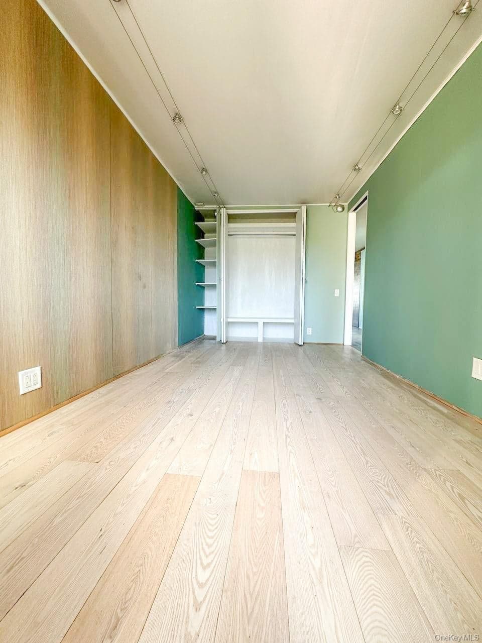 310 Delaware Avenue thumbnail 10