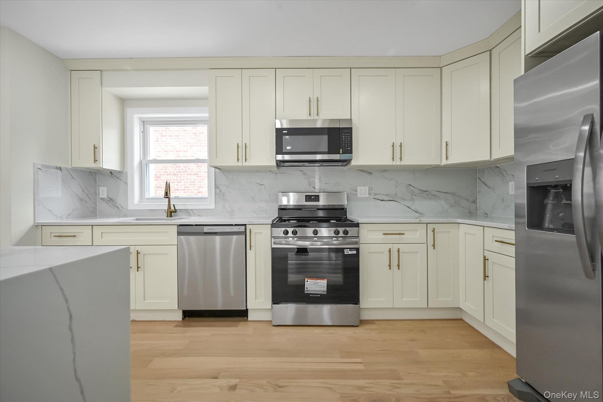 14123 Hoover Avenue thumbnail 22