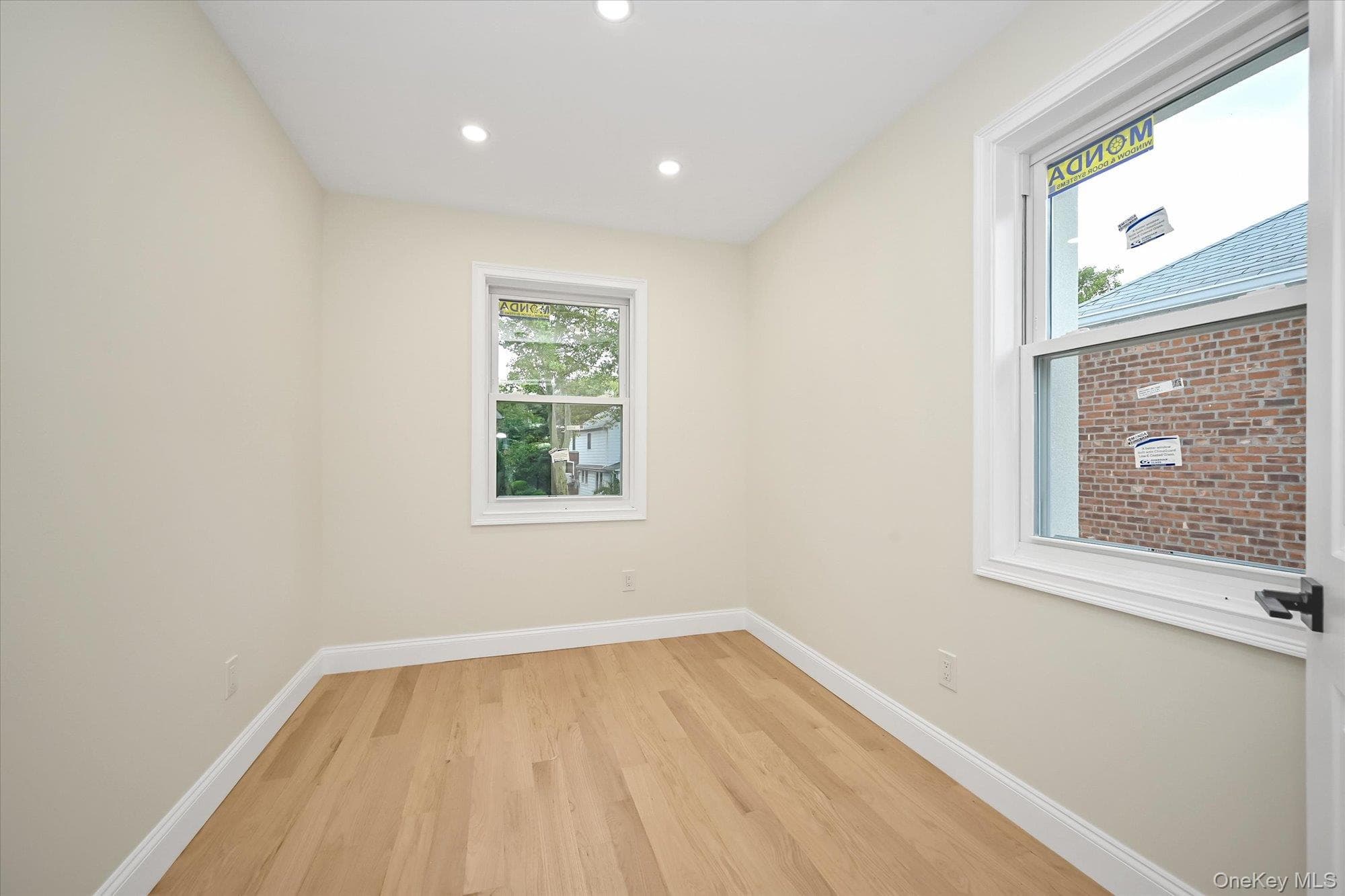 14123 Hoover Avenue thumbnail 8