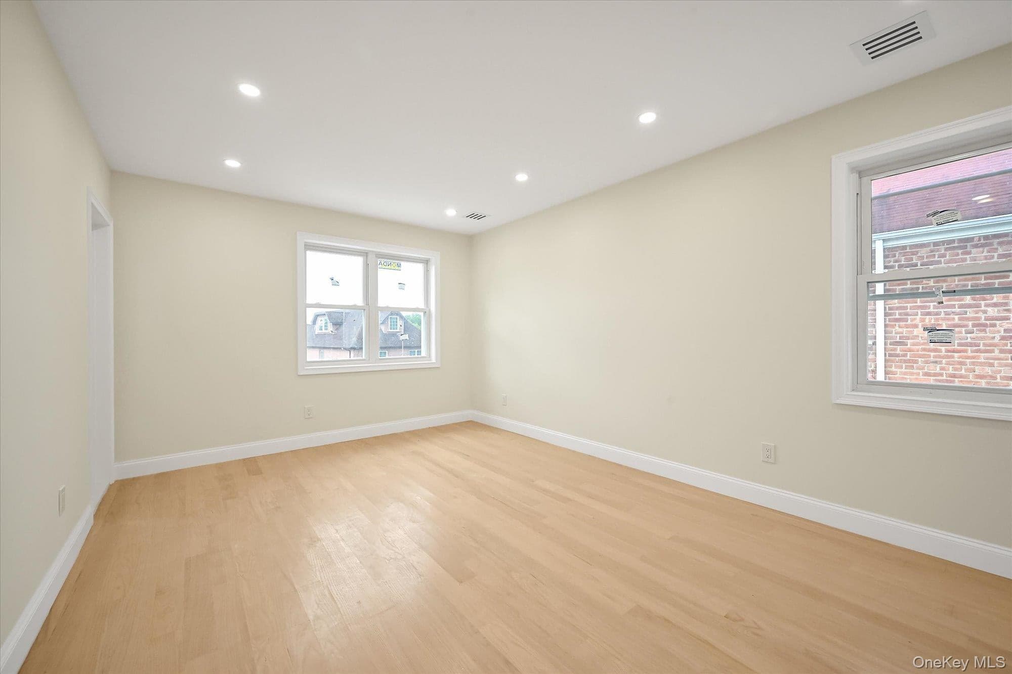 14123 Hoover Avenue thumbnail 3