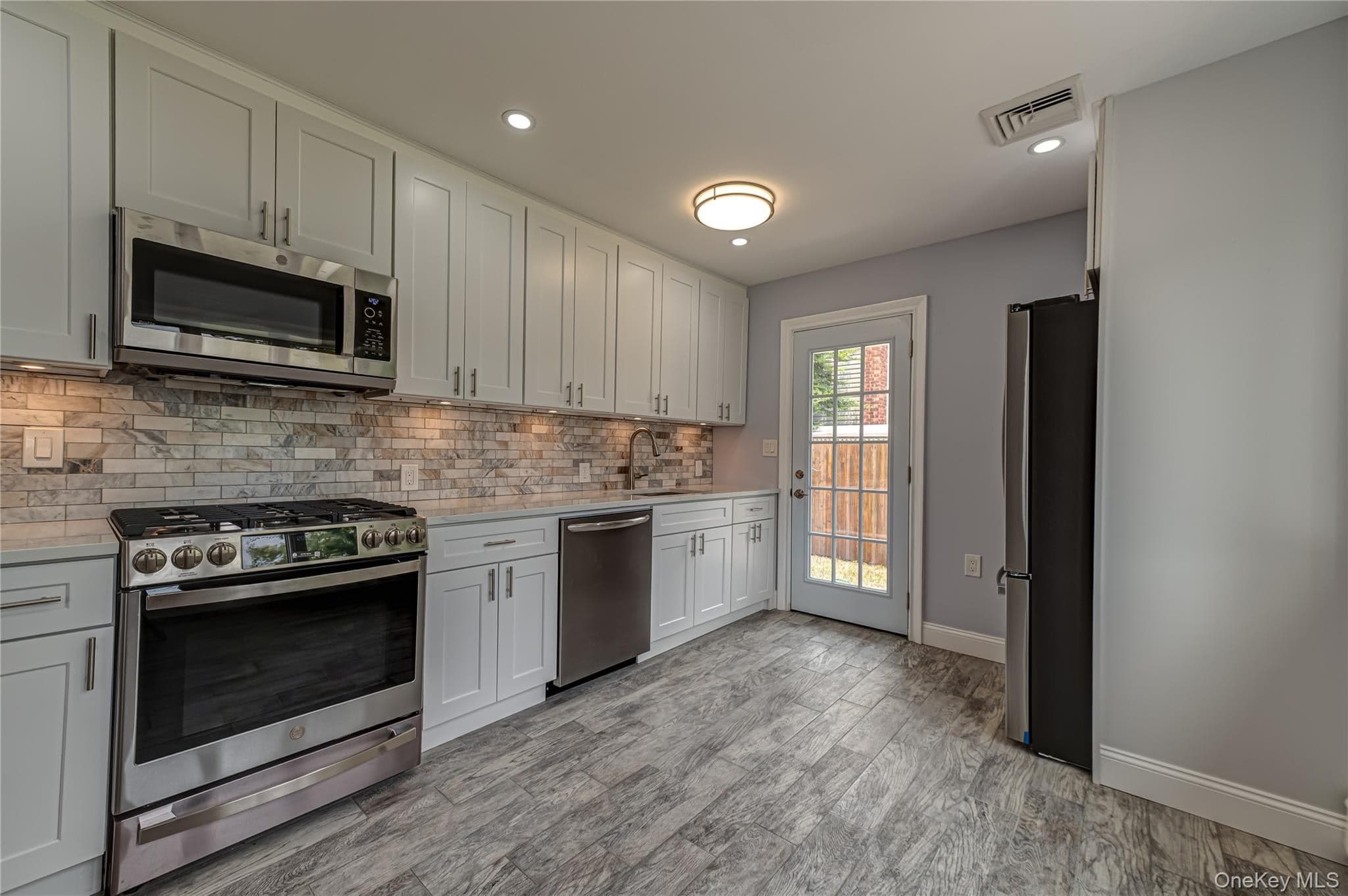 696 Peter Paul Drive thumbnail 7