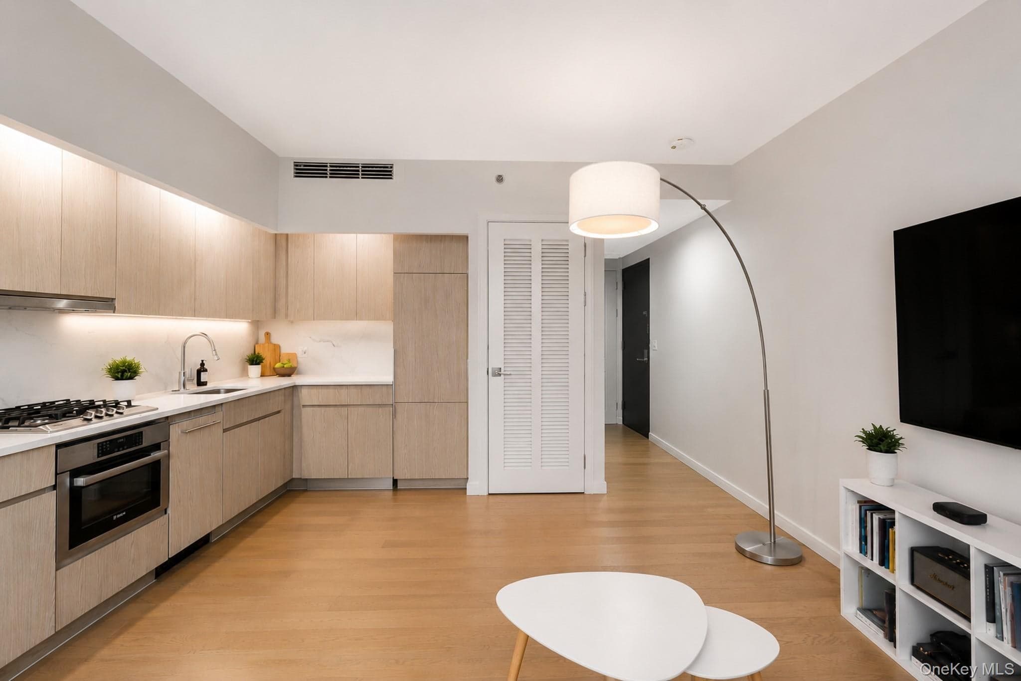 37-26 32nd Street Unit: 2K thumbnail 3