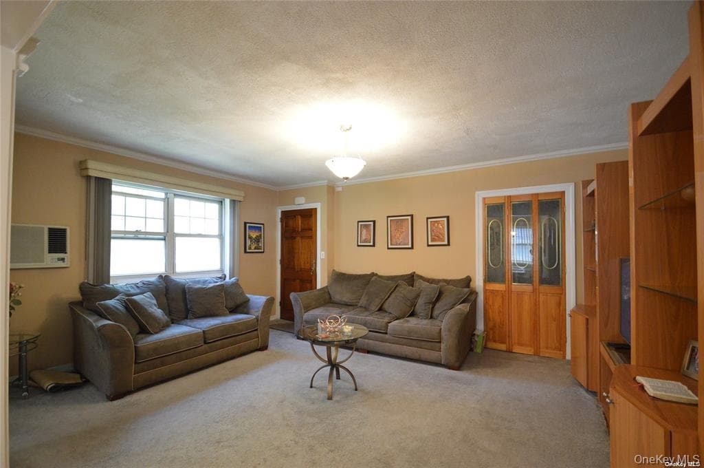 251-34 61st Avenue Unit: 1 thumbnail 2