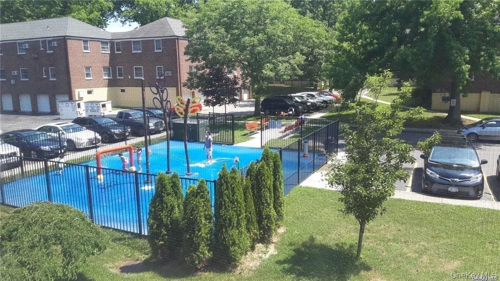 251-34 61st Avenue Unit: 1 thumbnail 22