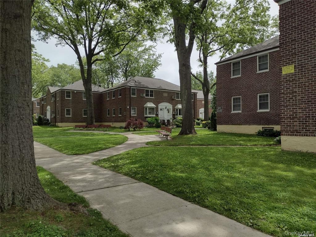 251-34 61st Avenue Unit: 1 thumbnail 19
