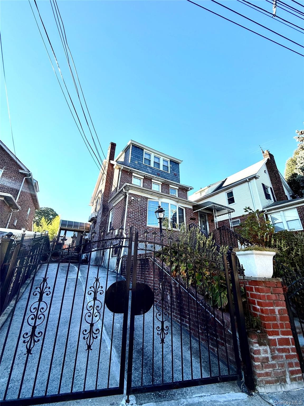 14606 13th Avenue, Whitestone