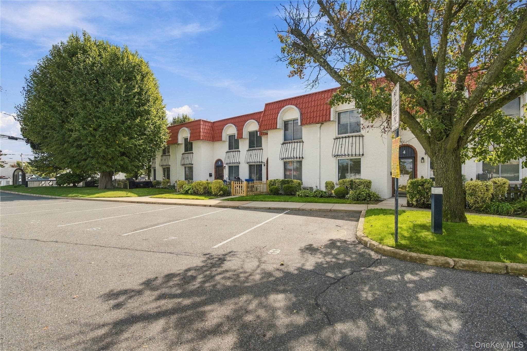 1 Alhambra Drive thumbnail 18