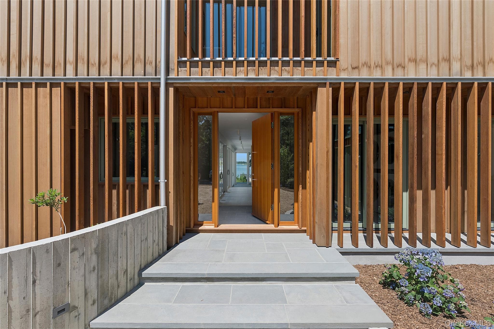 25 Bluff Point Road thumbnail 12