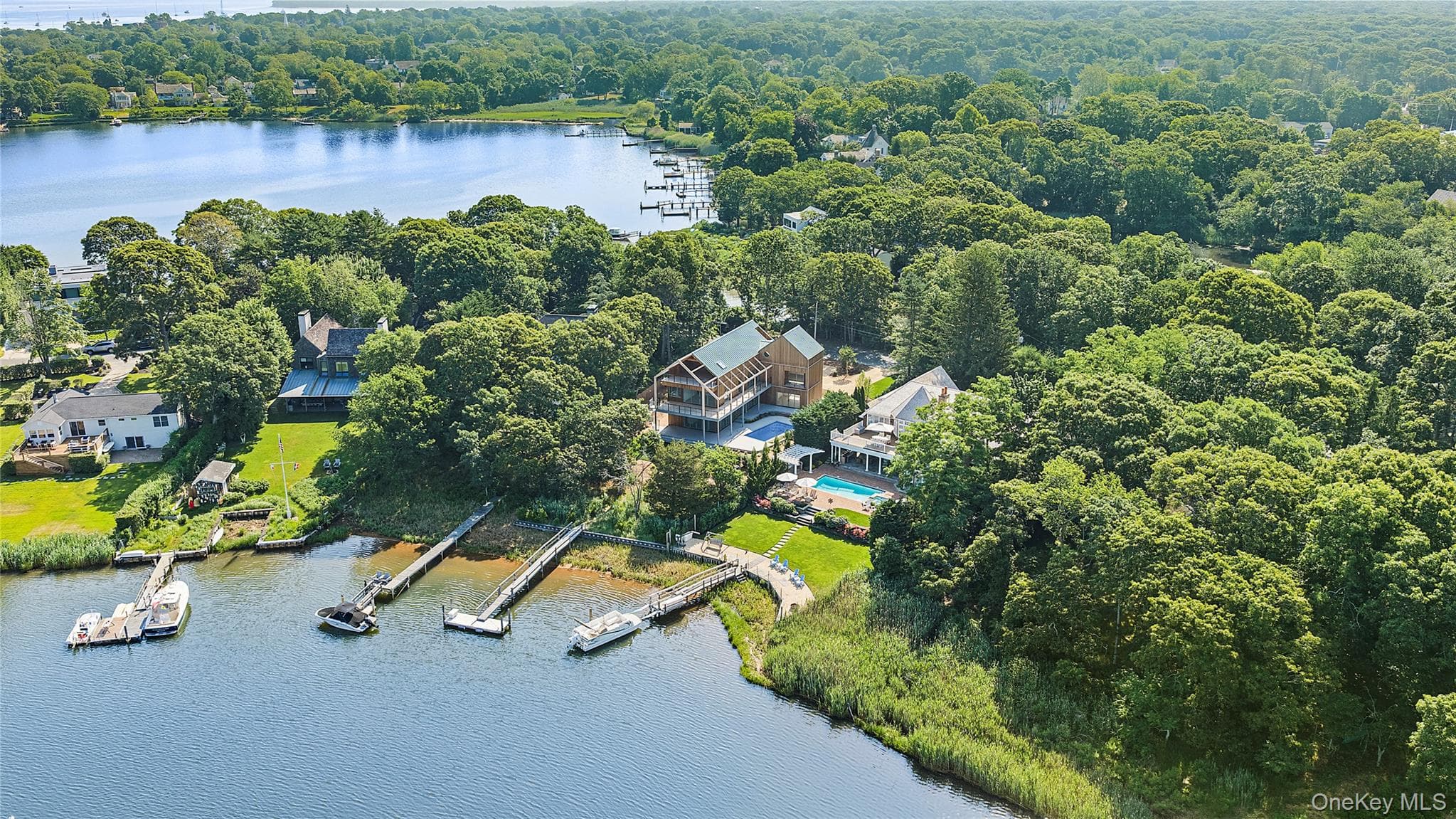 25 Bluff Point Road thumbnail 5