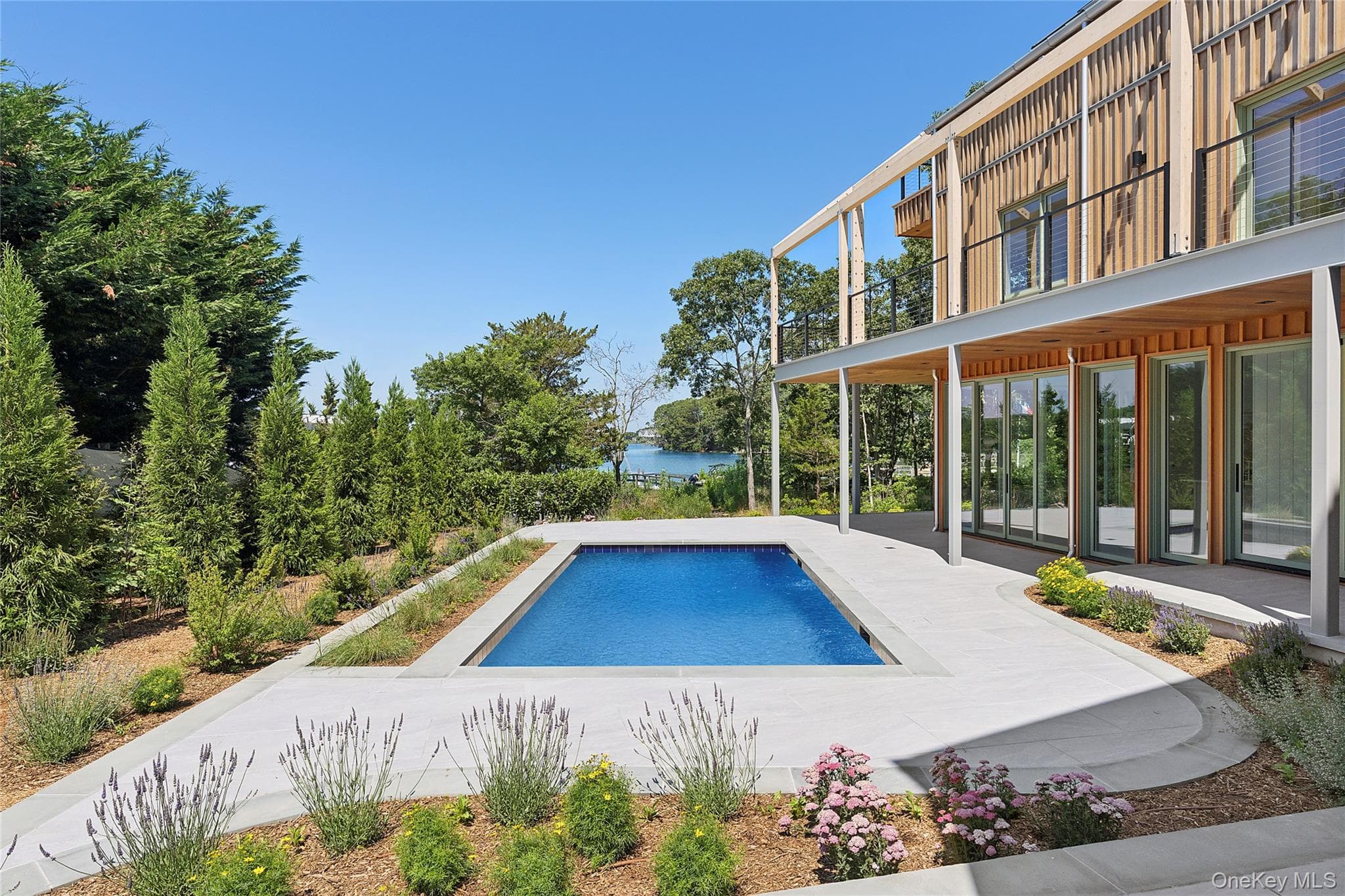 25 Bluff Point Road thumbnail 6