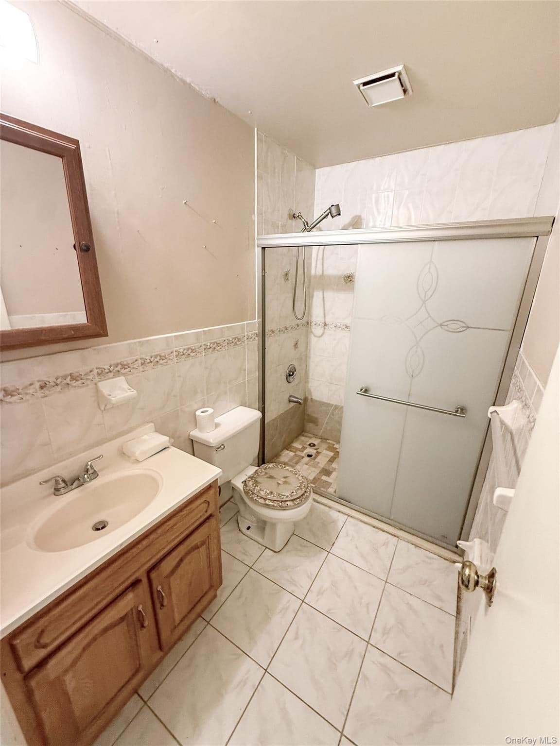 702 Saint Anns Avenue thumbnail 9
