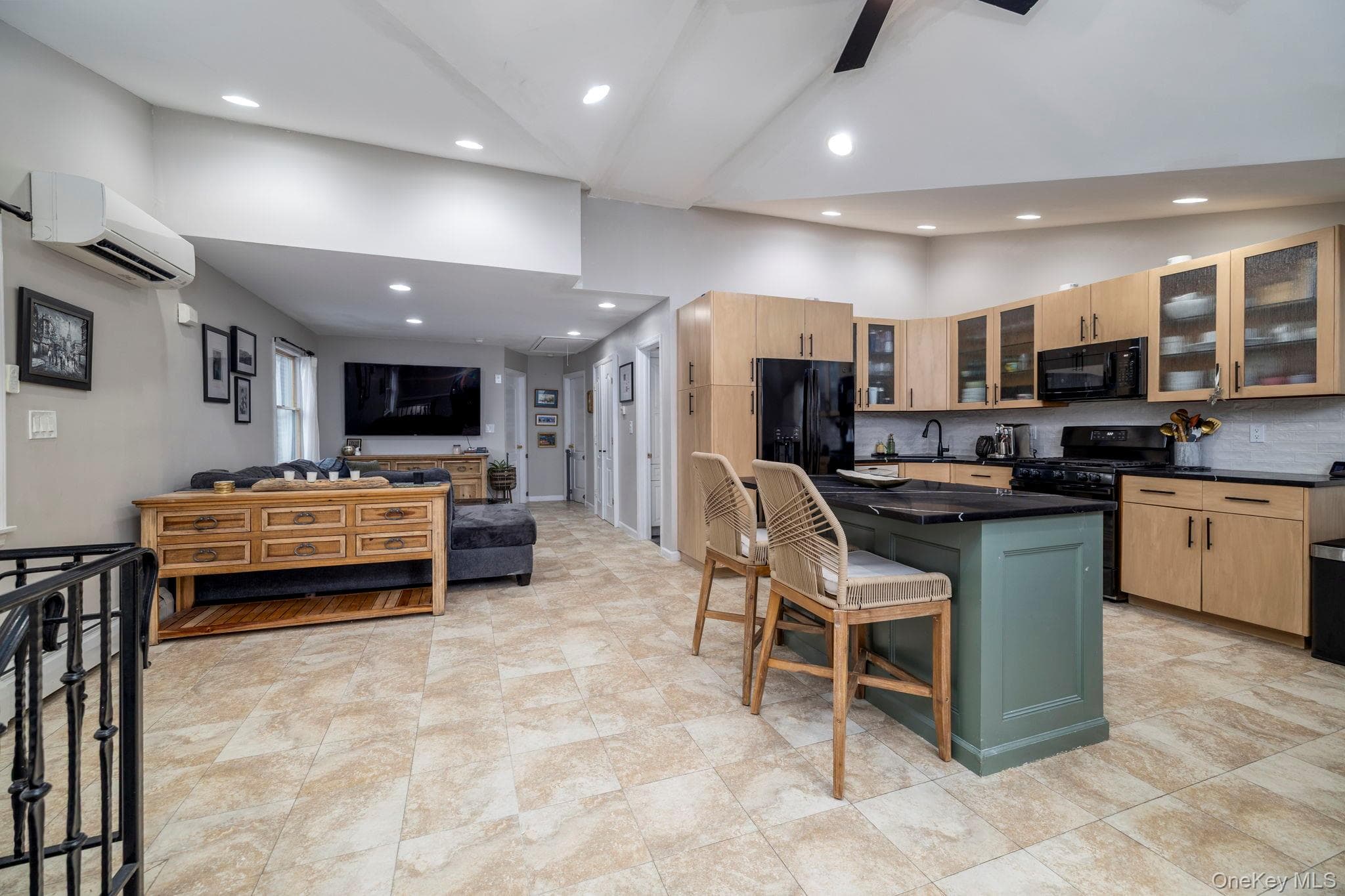 85 Virginia Avenue thumbnail 11